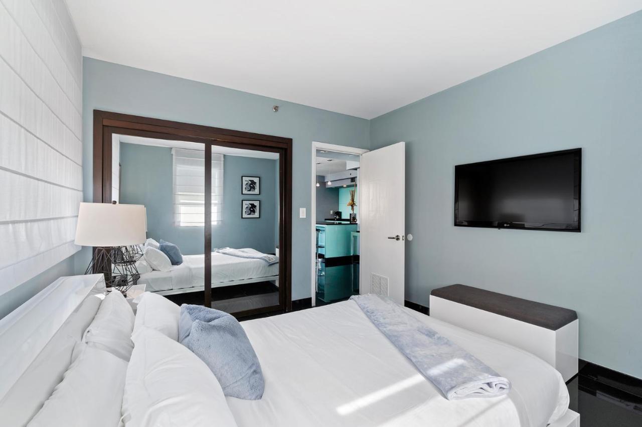 Casa Grande Suites On Ocean Drive Маями Бийч Екстериор снимка